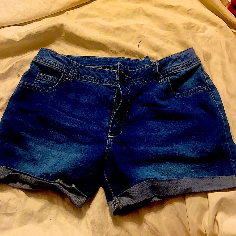 Blue Jean shorts. Size 14 plus.